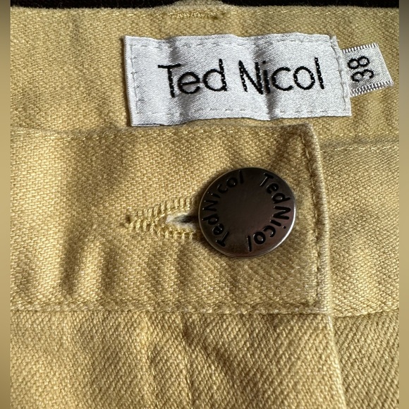 Ted Nicol Yellow pleaded straight Leg Pockets on back And Front  Low Rise SZ 30 - Picture 5 of 10